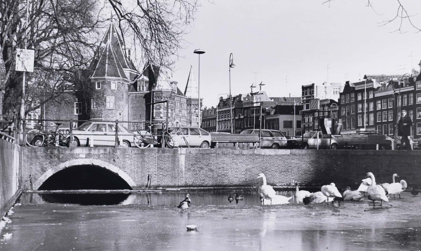 Waag, seen from the Kloveniersburgwal in 1982